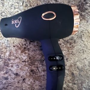 Ion Luxe coconut oil infused ceramic compact hair dryer